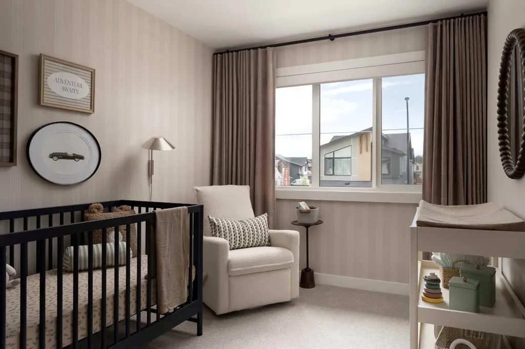 151 Royston Way NW Calgary AB T3L 0N7