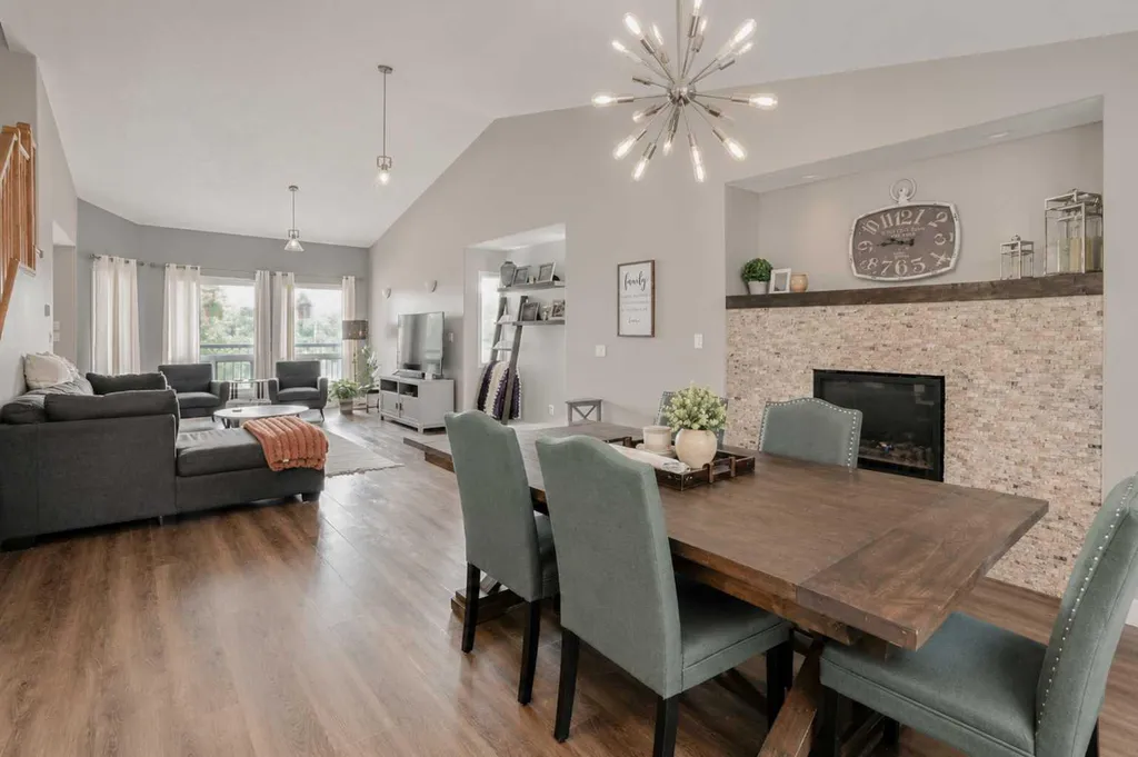 804 Cherry Crescent Beaverlodge AB T0H 0C0