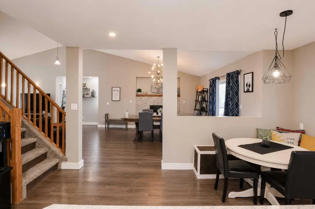 804 Cherry Crescent Beaverlodge AB T0H 0C0
