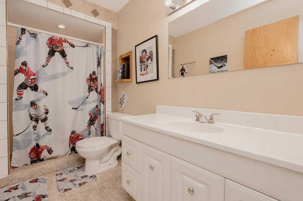 804 Cherry Crescent Beaverlodge AB T0H 0C0