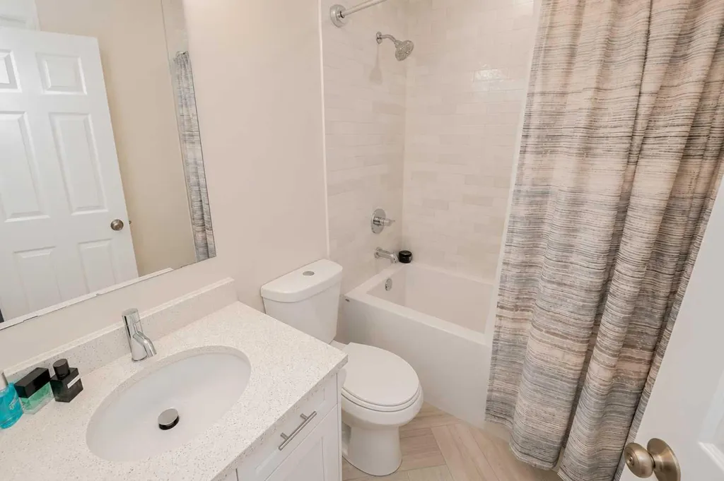 804 Cherry Crescent Beaverlodge AB T0H 0C0