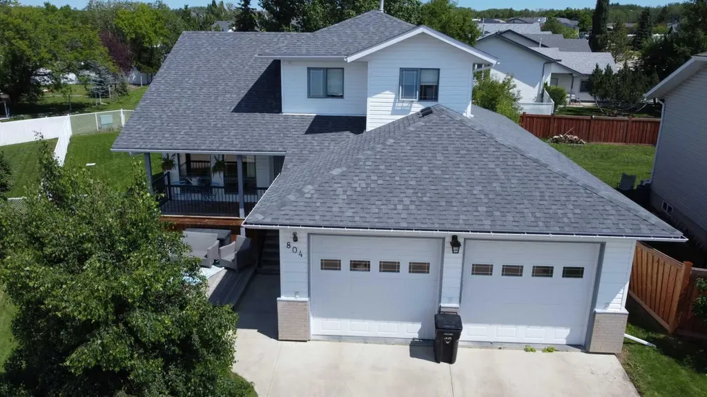 804 Cherry Crescent Beaverlodge AB T0H 0C0