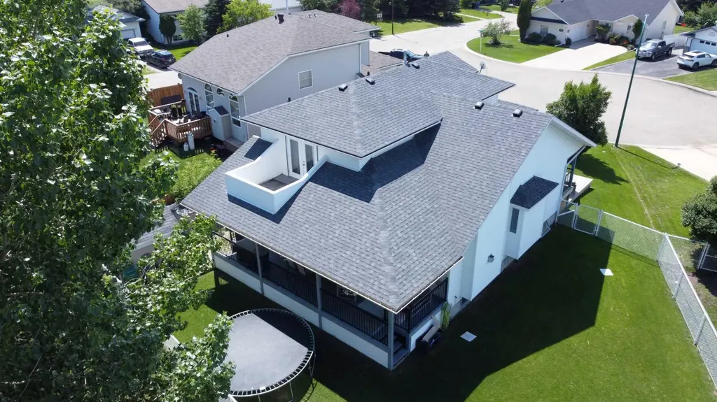 804 Cherry Crescent Beaverlodge AB T0H 0C0