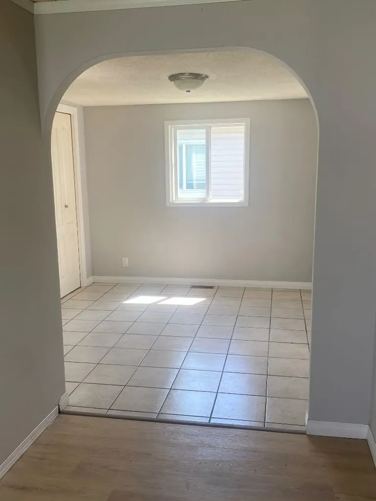 6834 59 Avenue Red Deer AB T4P 1C9