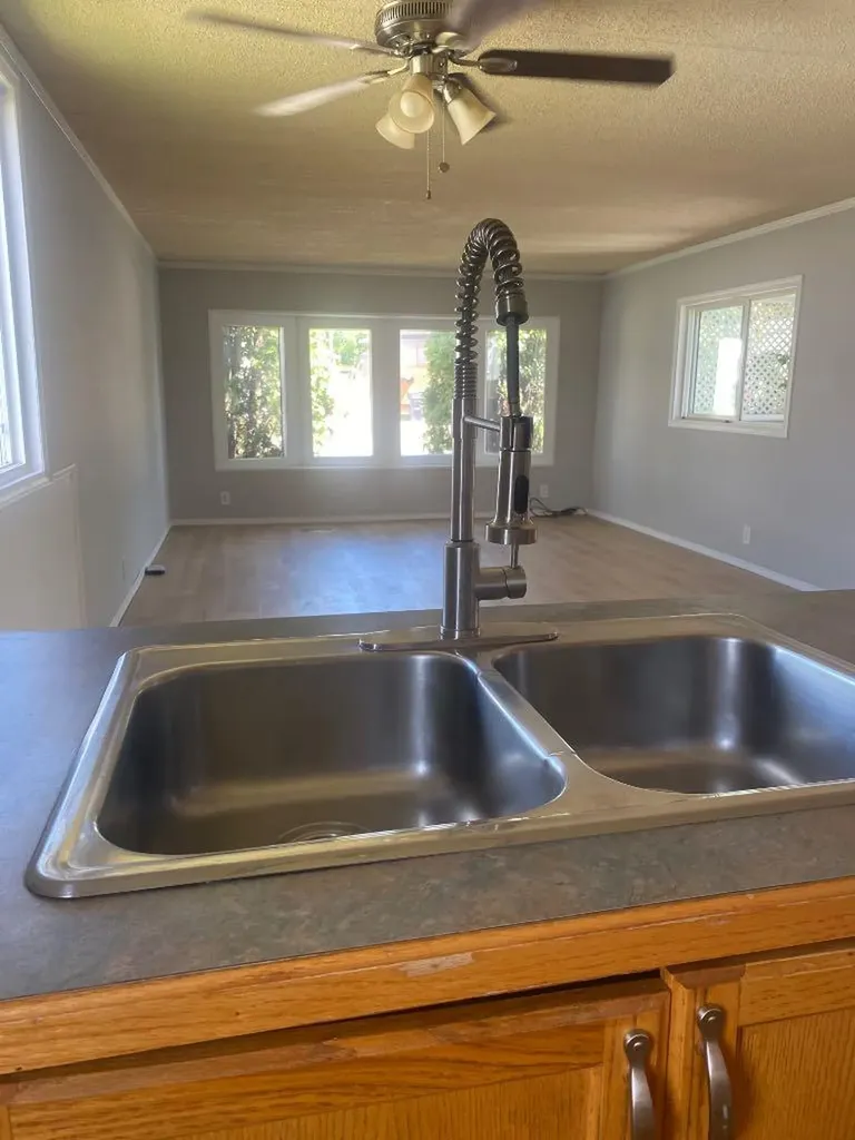 6834 59 Avenue Red Deer AB T4P 1C9