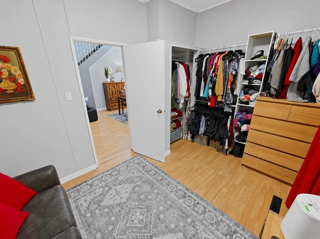2214 22 Street Nanton AB T0L 1R0