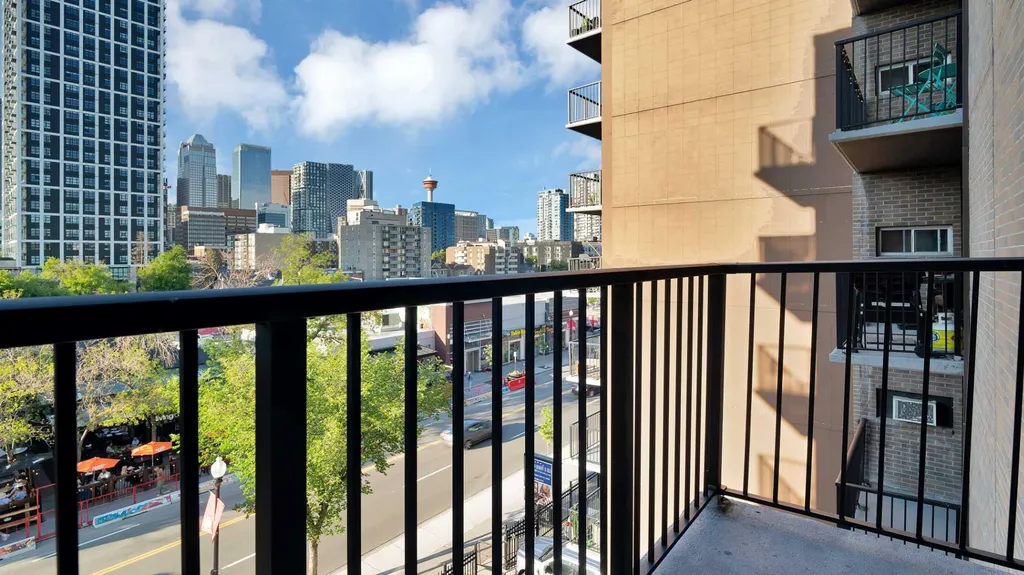519 17 Avenue SW Calgary AB T2S 0A9