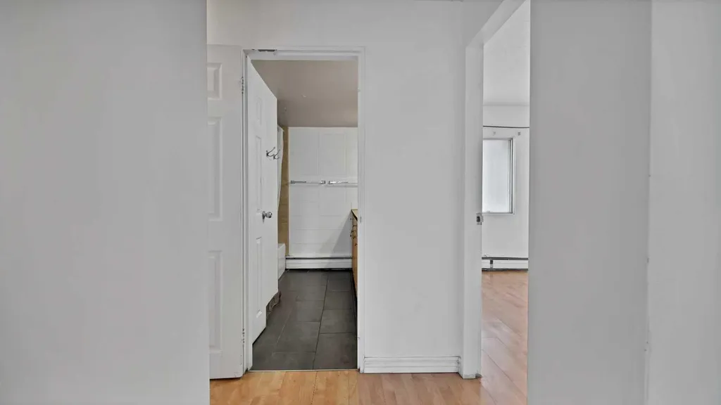 519 17 Avenue SW Calgary AB T2S 0A9