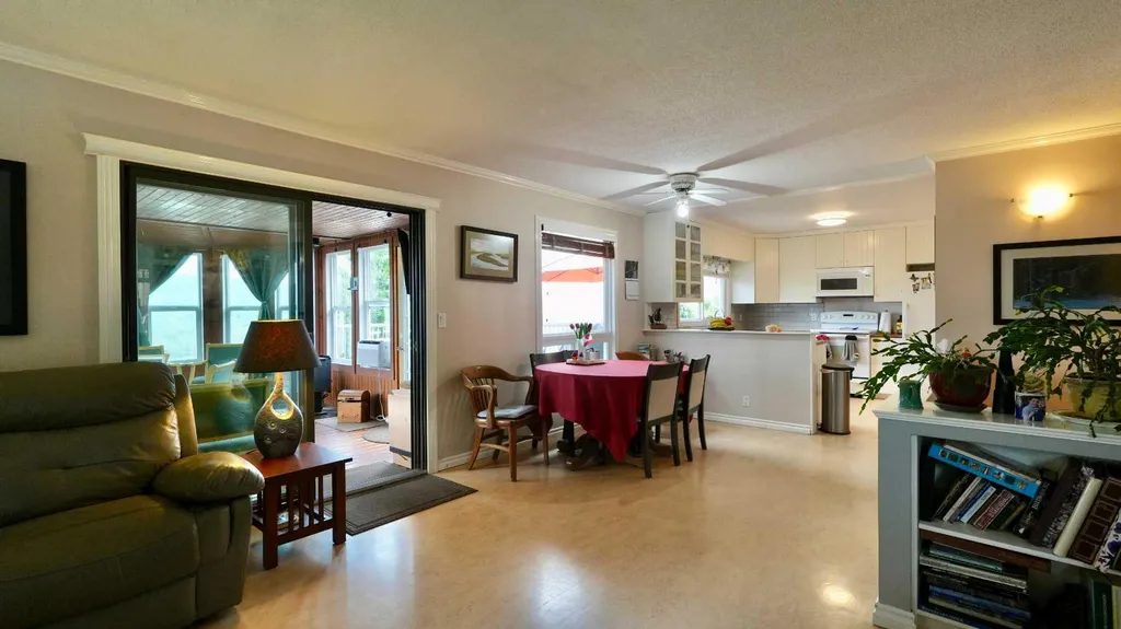11514 101 Street Peace River AB T8S 1L9