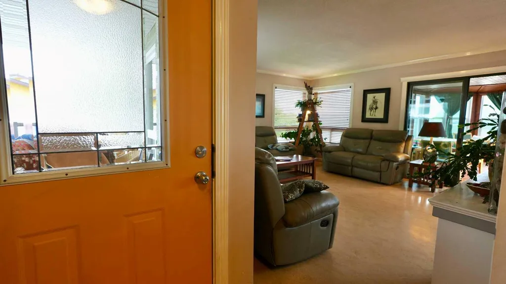 11514 101 Street Peace River AB T8S 1L9