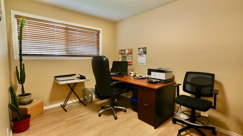 11514 101 Street Peace River AB T8S 1L9