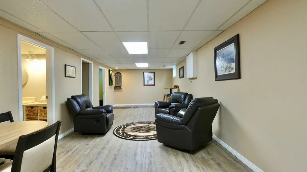 11514 101 Street Peace River AB T8S 1L9