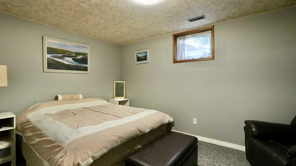 11514 101 Street Peace River AB T8S 1L9