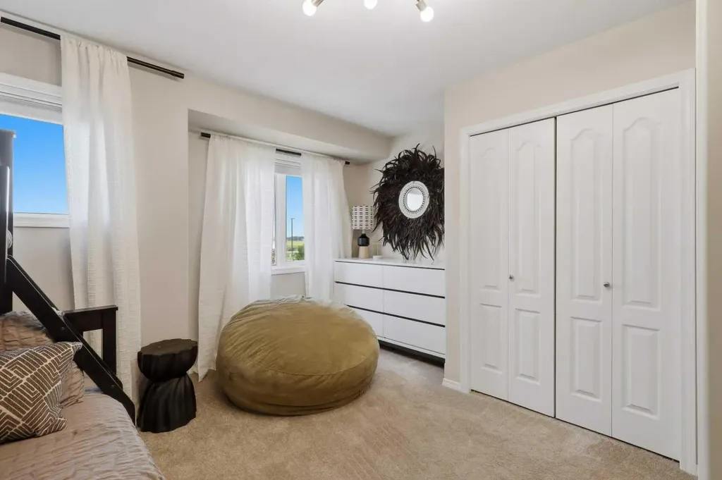 30 Carleton Avenue Red Deer AB T4P 0M8
