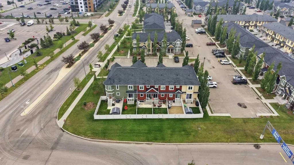 30 Carleton Avenue Red Deer AB T4P 0M8