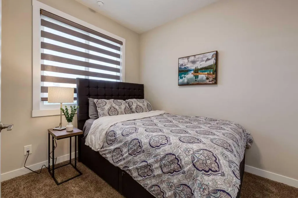52 Lucas Street NW Calgary AB T3P 1N2