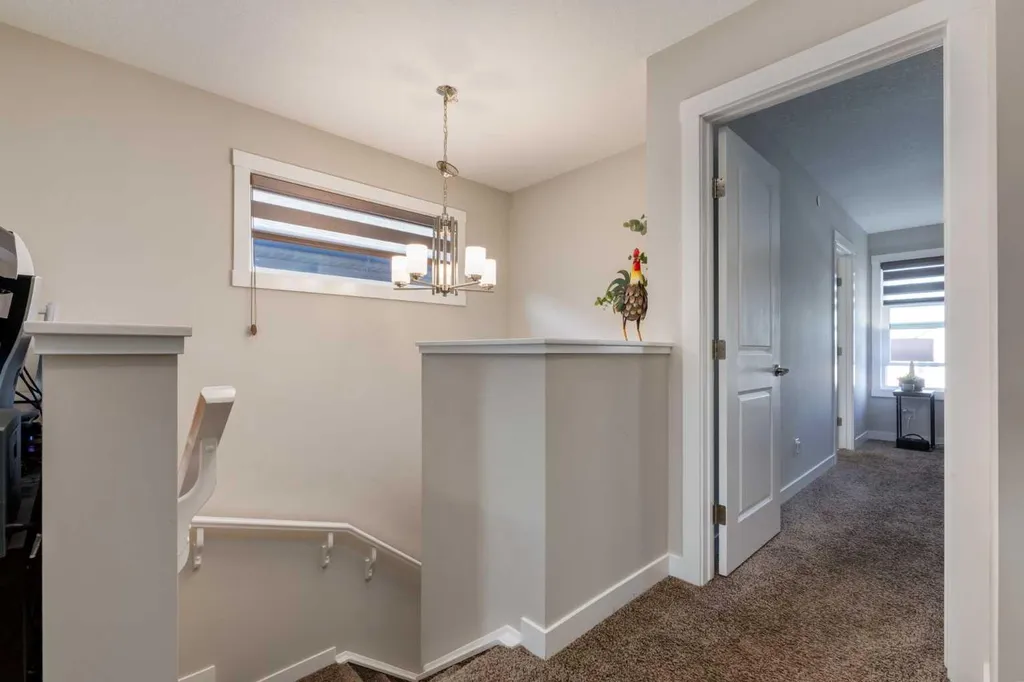 52 Lucas Street NW Calgary AB T3P 1N2