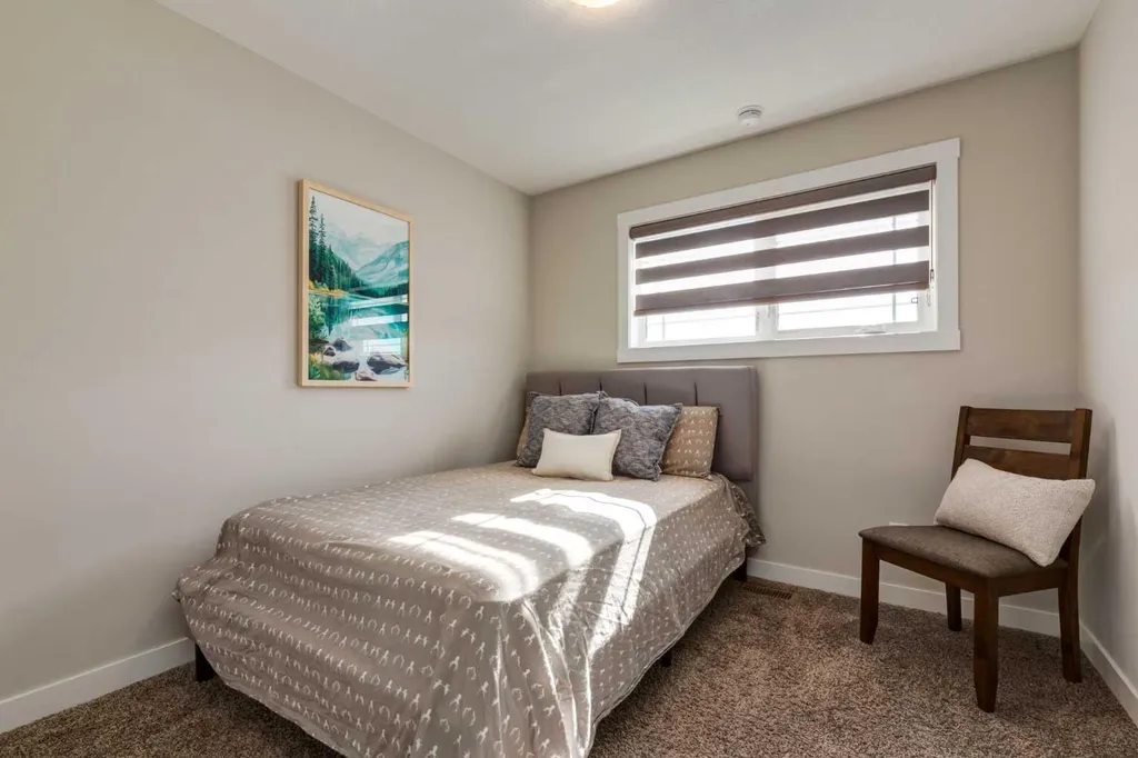 52 Lucas Street NW Calgary AB T3P 1N2
