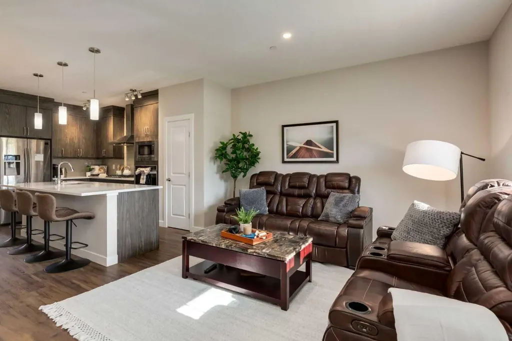 52 Lucas Street NW Calgary AB T3P 1N2