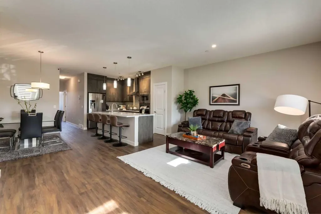 52 Lucas Street NW Calgary AB T3P 1N2