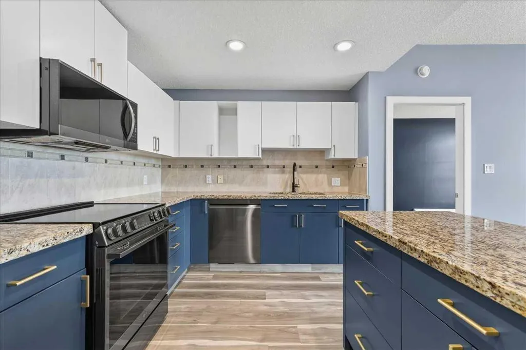 77 Spruce Place SW Calgary AB T3C 3X6
