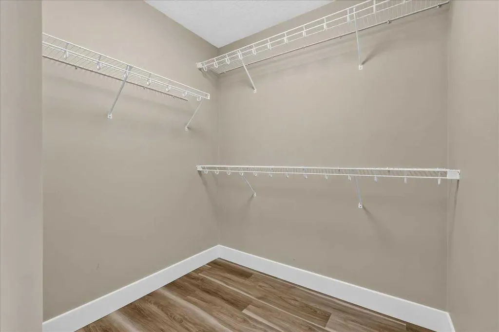 77 Spruce Place SW Calgary AB T3C 3X6