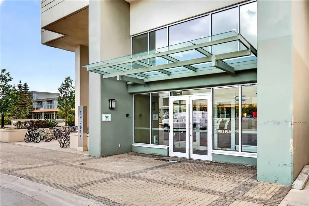 77 Spruce Place SW Calgary AB T3C 3X6