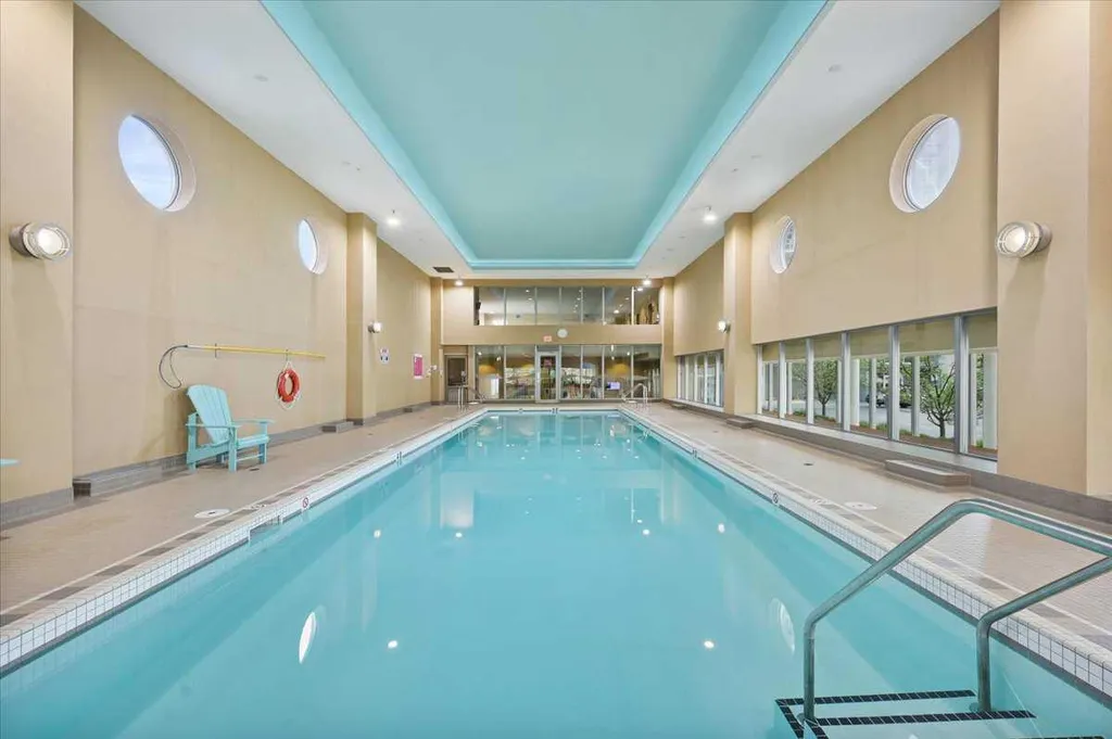 77 Spruce Place SW Calgary AB T3C 3X6