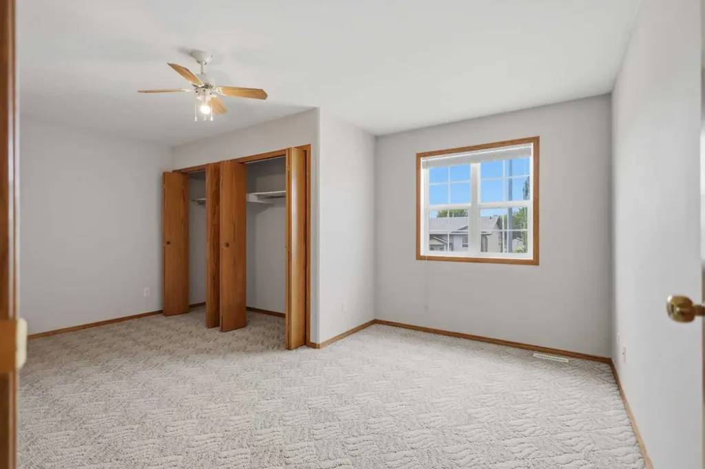 18 Terrace Heights Drive Lacombe AB T4L 0J2