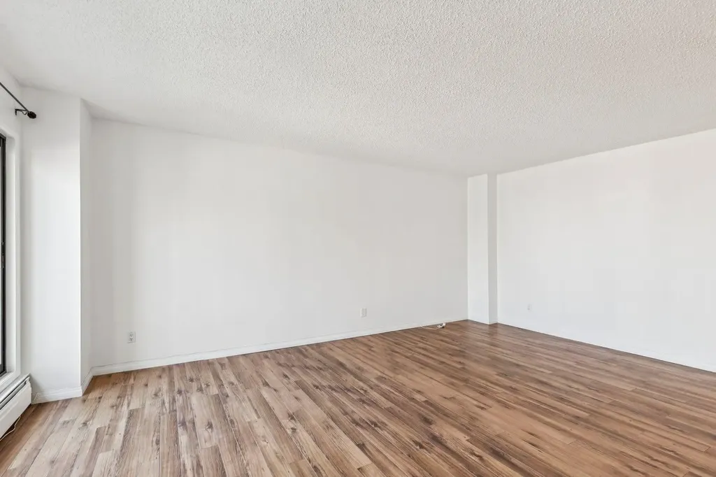 111 14 Avenue SE Calgary AB T2G 4Z8