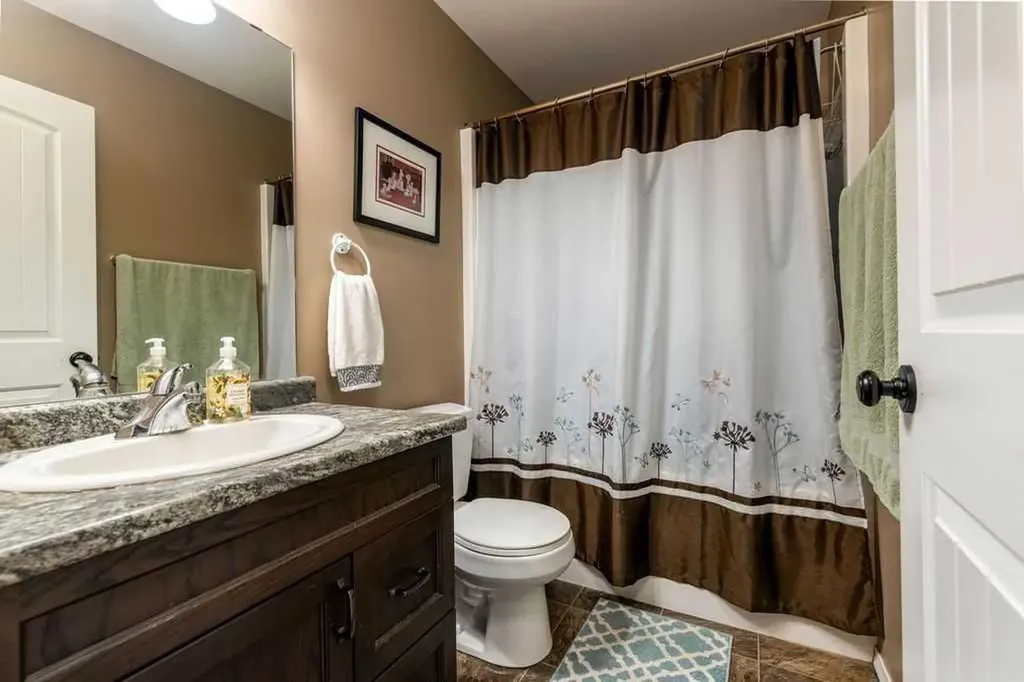 1314 47a Avenue Lloydminster SK S9V 2G6