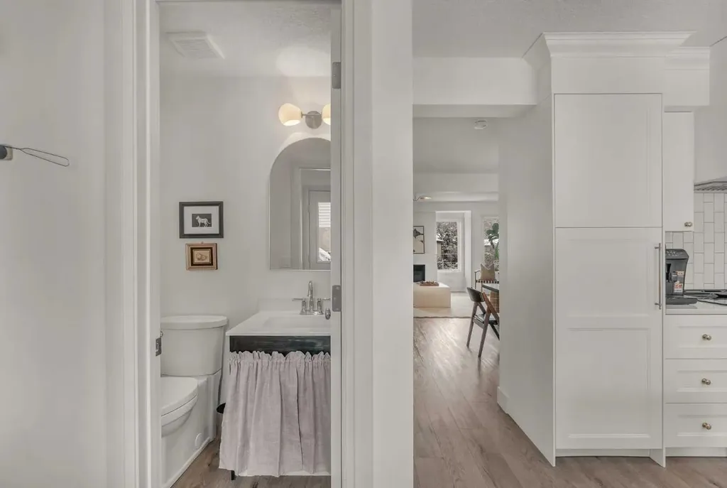5465 Patina Drive SW Calgary AB T3H3J8