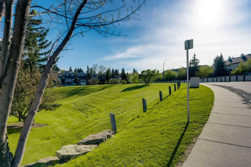 5465 Patina Drive SW Calgary AB T3H3J8
