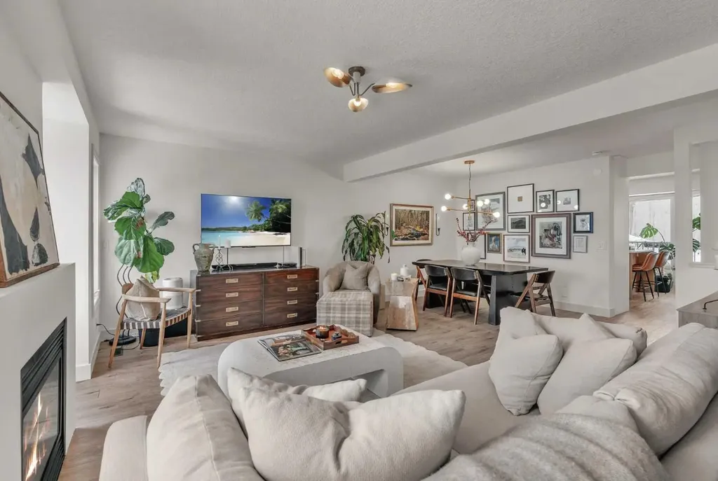 5465 Patina Drive SW Calgary AB T3H3J8