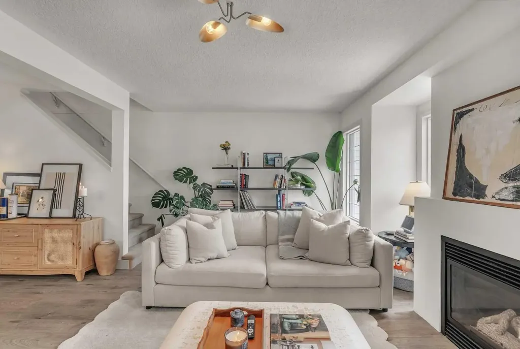 5465 Patina Drive SW Calgary AB T3H3J8