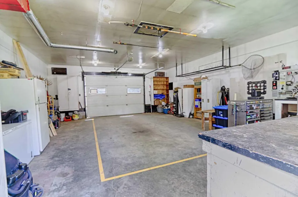 210 7 Street N Vauxhall AB T0K2K0