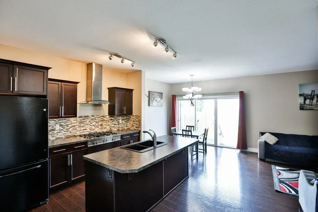 535 Keystone Chase W Lethbridge AB T1J 5C5