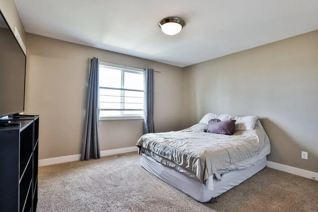 535 Keystone Chase W Lethbridge AB T1J 5C5