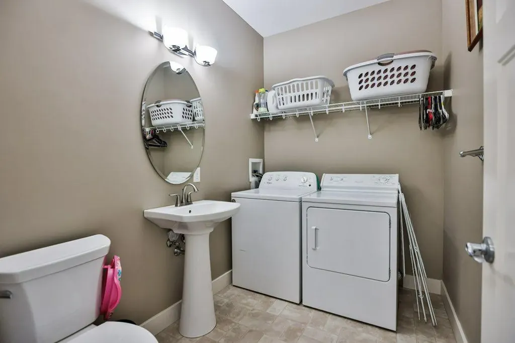 535 Keystone Chase W Lethbridge AB T1J 5C5