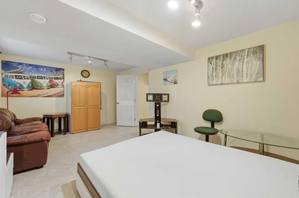 945 Marcombe Drive NE Calgary AB T2A3H2