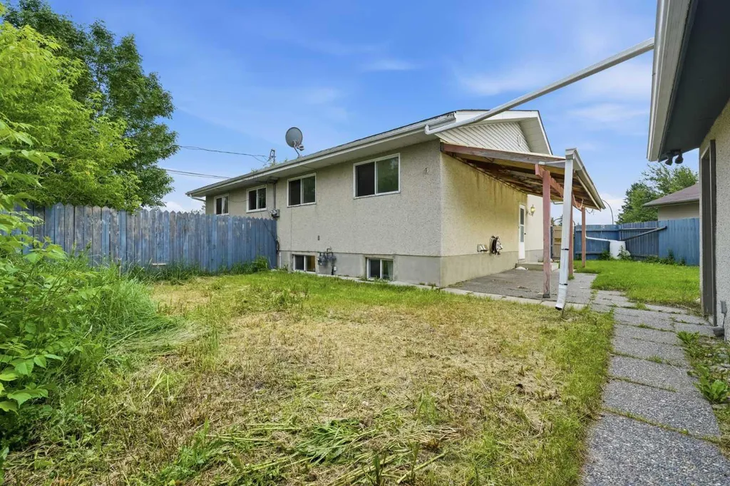 945 Marcombe Drive NE Calgary AB T2A3H2