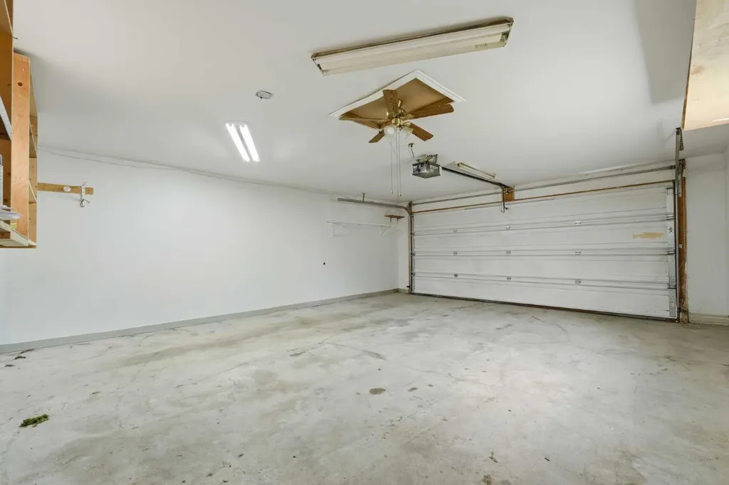 945 Marcombe Drive NE Calgary AB T2A3H2