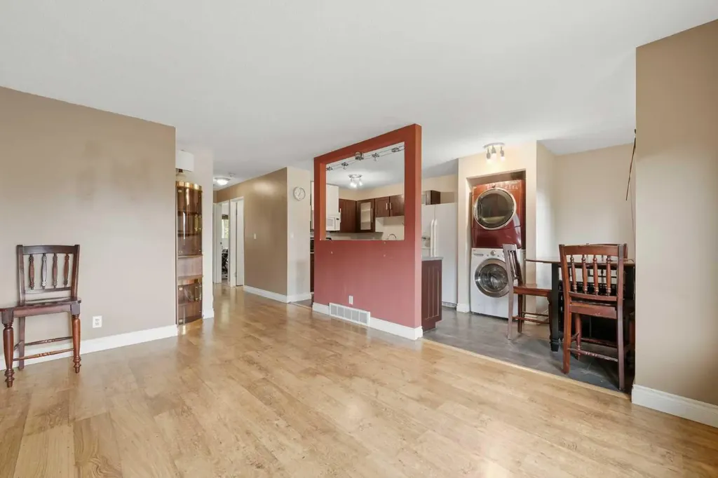 945 Marcombe Drive NE Calgary AB T2A3H2
