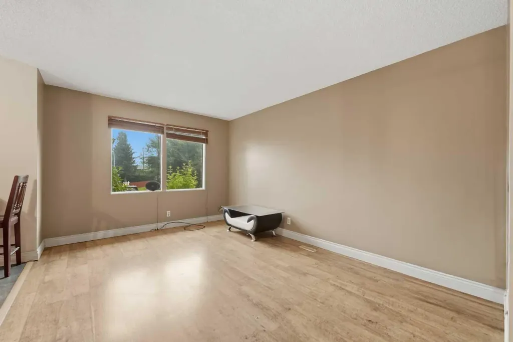 945 Marcombe Drive NE Calgary AB T2A3H2