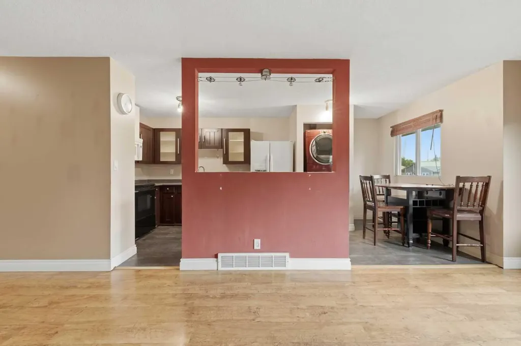 945 Marcombe Drive NE Calgary AB T2A3H2