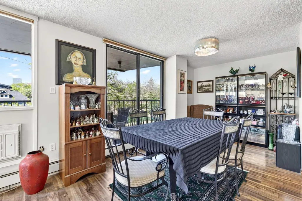 133 25 Avenue SW Calgary AB T2S 0K8