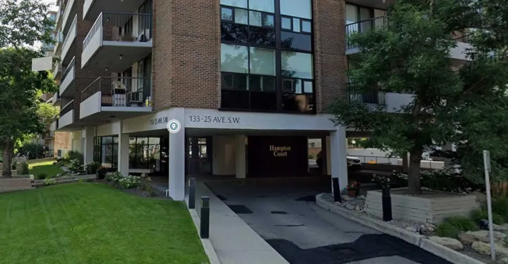 133 25 Avenue SW Calgary AB T2S 0K8