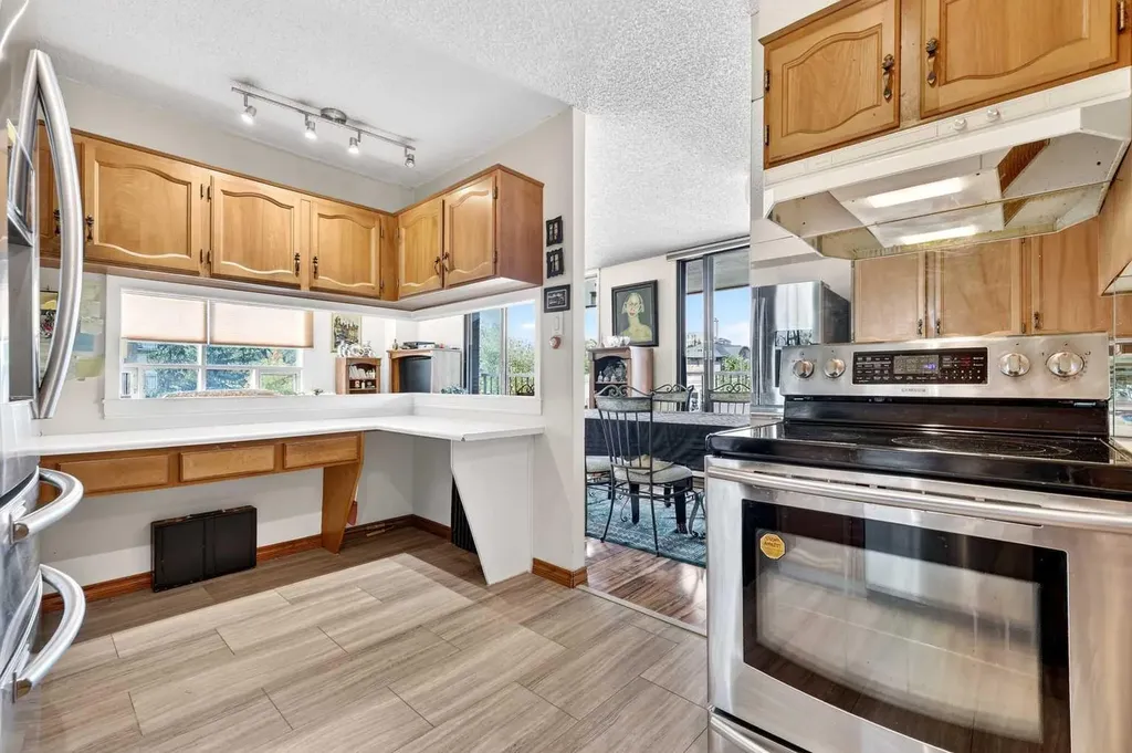 133 25 Avenue SW Calgary AB T2S 0K8