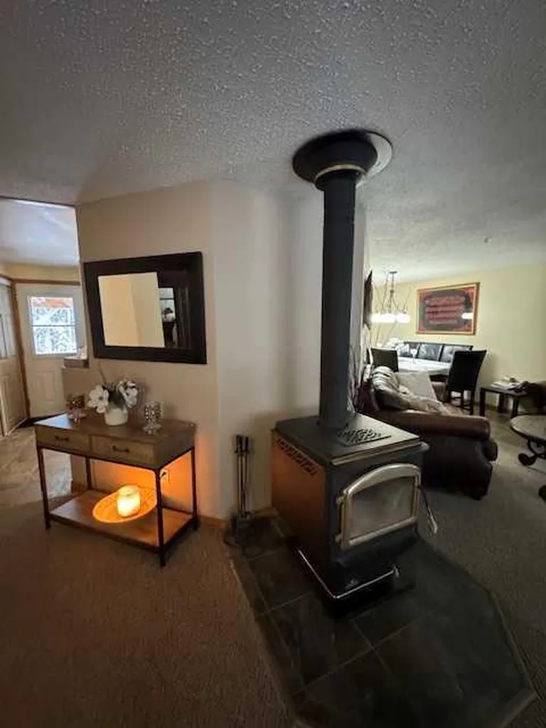 17414 Highway 748 N Rural Yellowhead County AB T7E 3N7