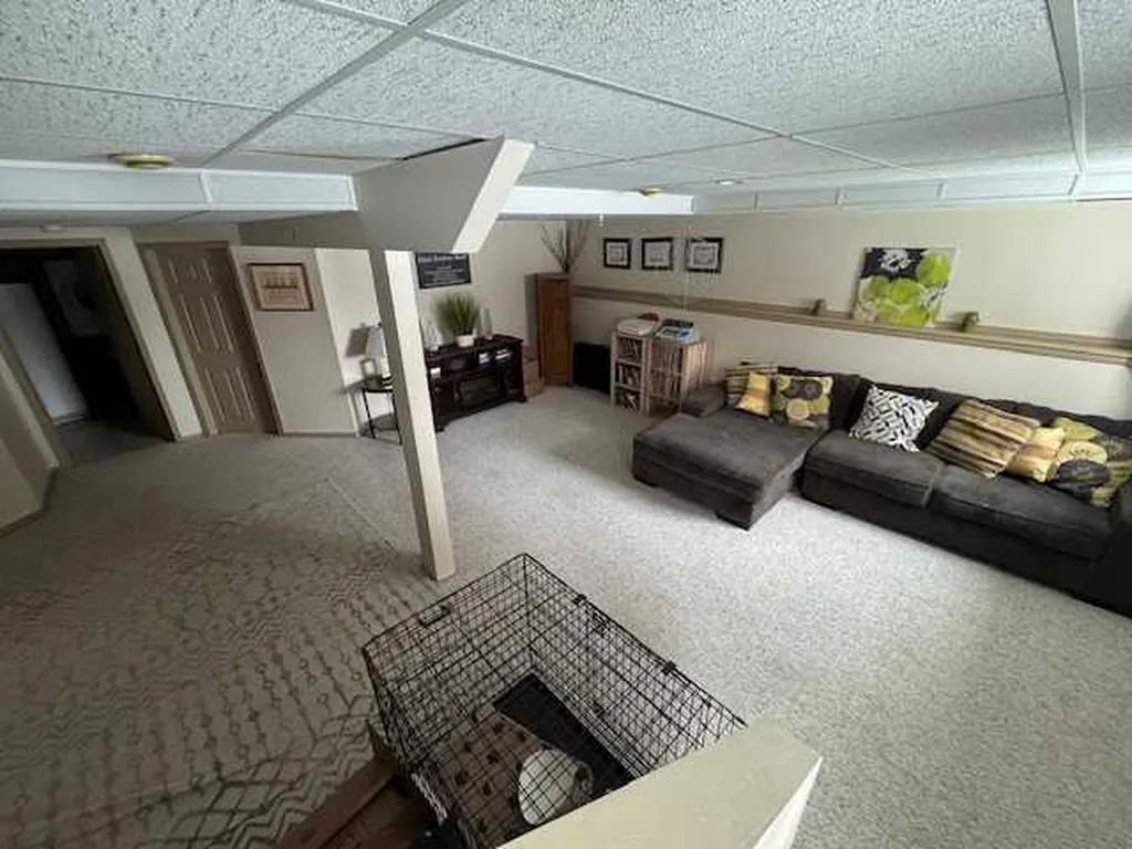 17414 Highway 748 N Rural Yellowhead County AB T7E 3N7